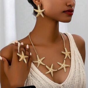 Gold Starfish Jewelry Set